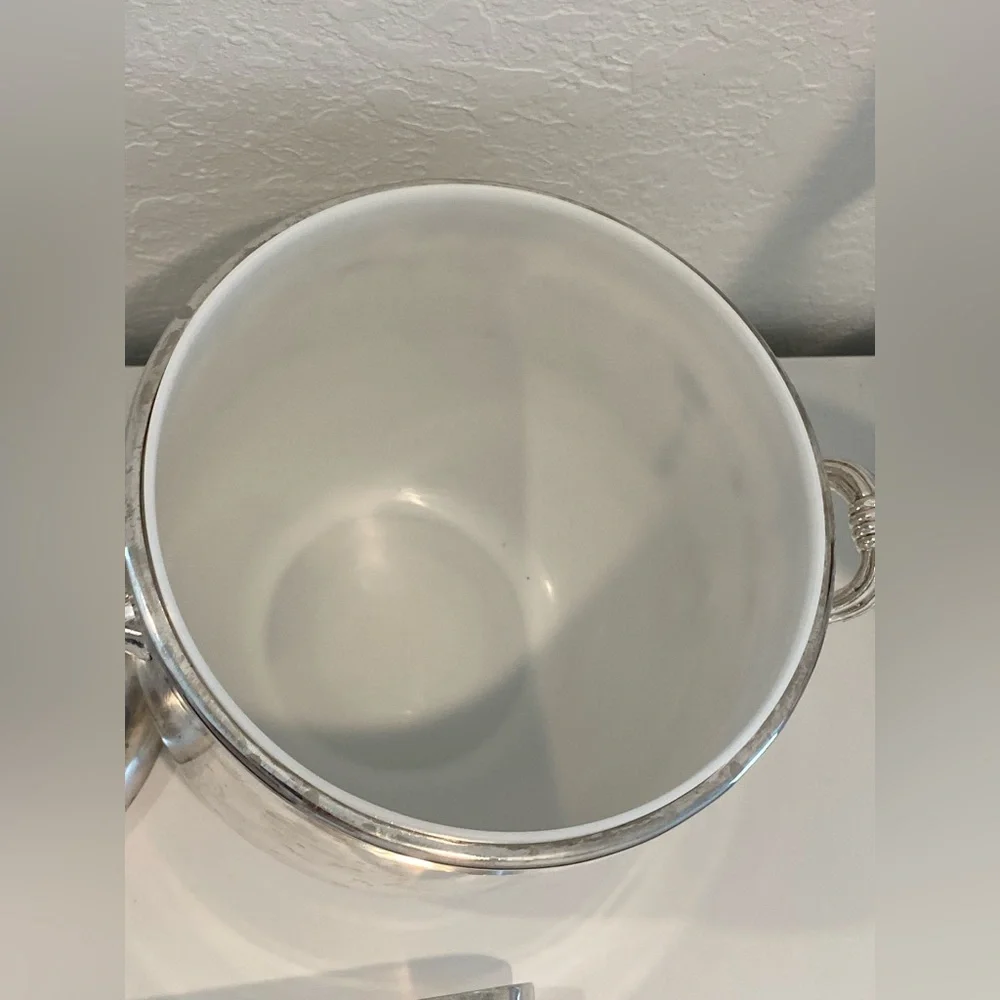 Vintage Silver Plated Ice Bucket with a pineapple finial
